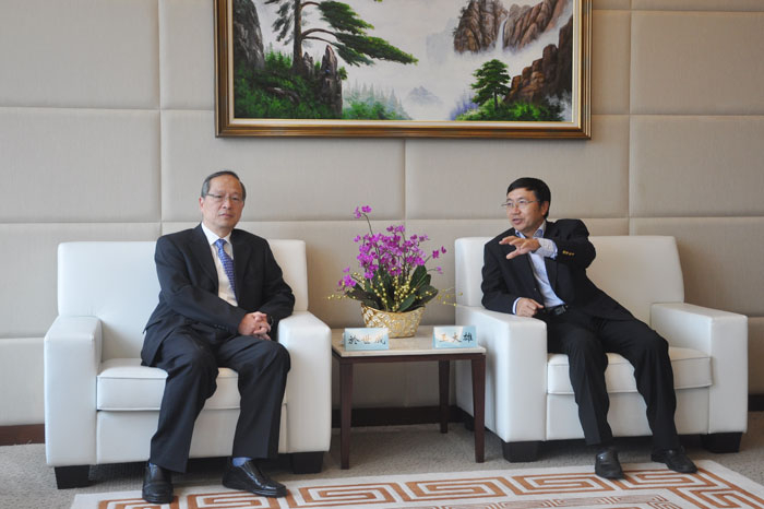 於世成书记与中国海运(香港)控股有限公司王大雄董事长会谈