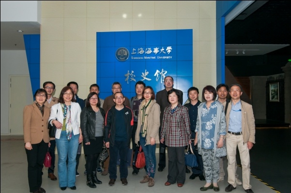 与会盟员参观太阳城集团官方网站校史馆