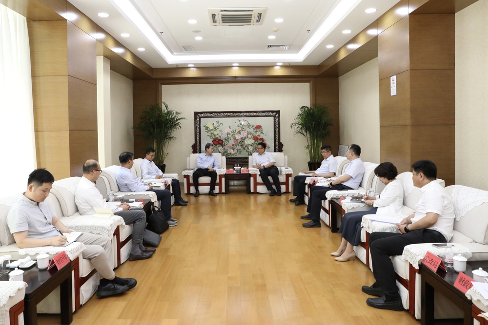 与青岛市北区人民政府座谈